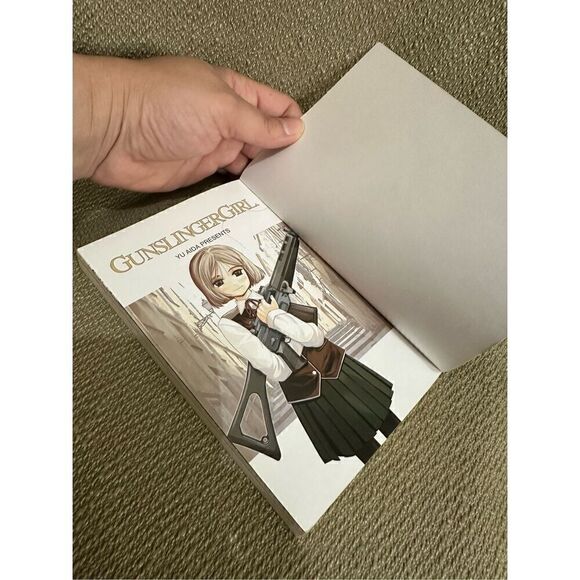 Gunslinger Girl by Yu Aida Volume 1 Manga Anime English Book - Picture 5 of 6